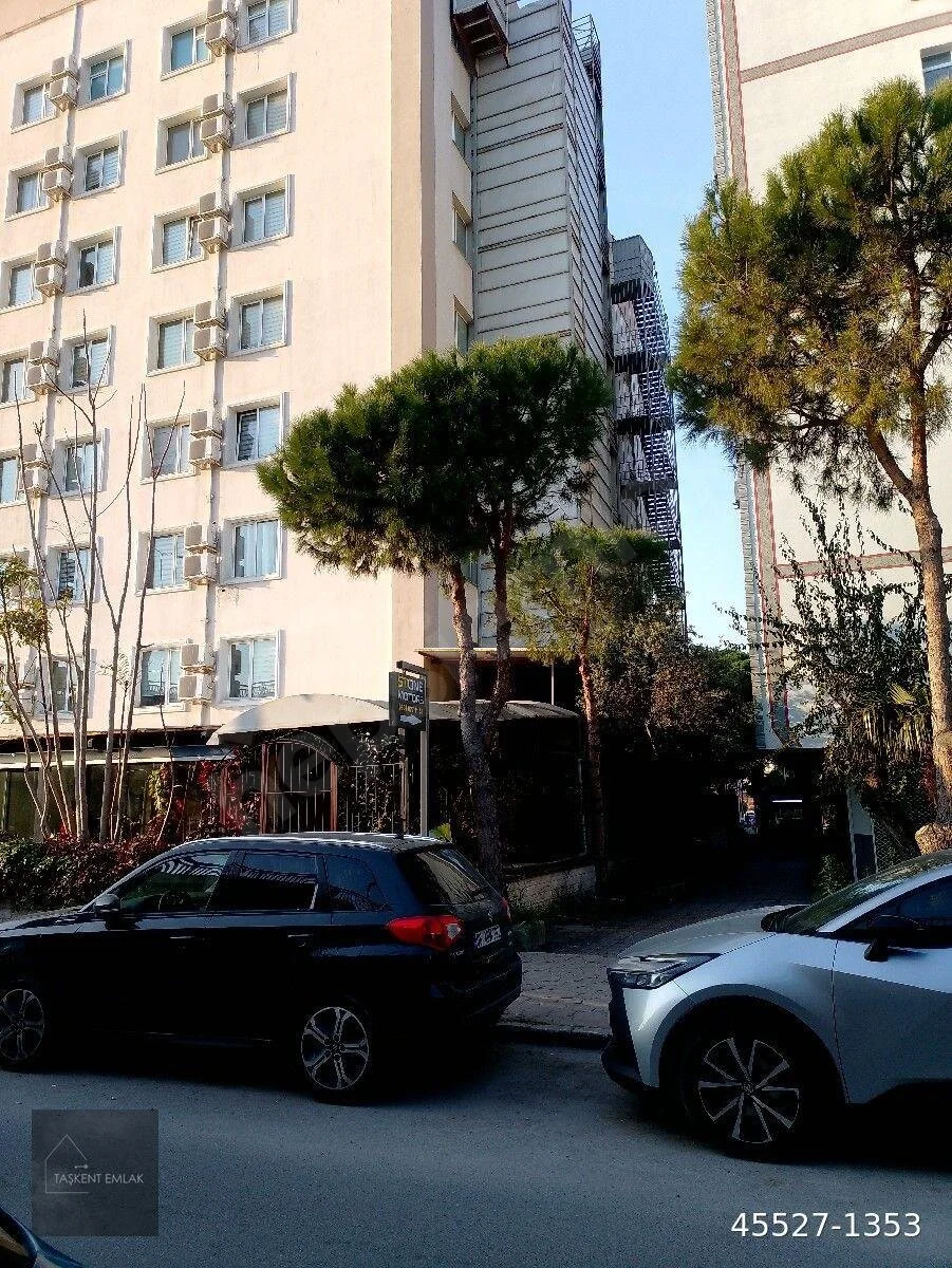 CENTRAL HOSPİTAL HASTANE YANI 20 m2 LAVABO WC VAR DEMİR KORUNAKLI KİRALIK İŞYERİ