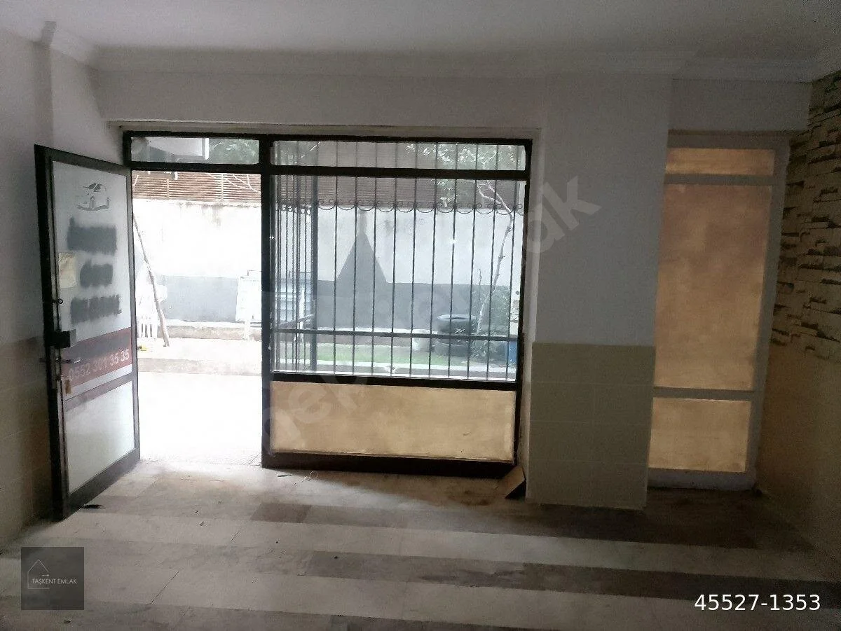 CENTRAL HOSPİTAL HASTANE YANI 20 m2 LAVABO WC VAR DEMİR KORUNAKLI KİRALIK İŞYERİ küçük görsel 3