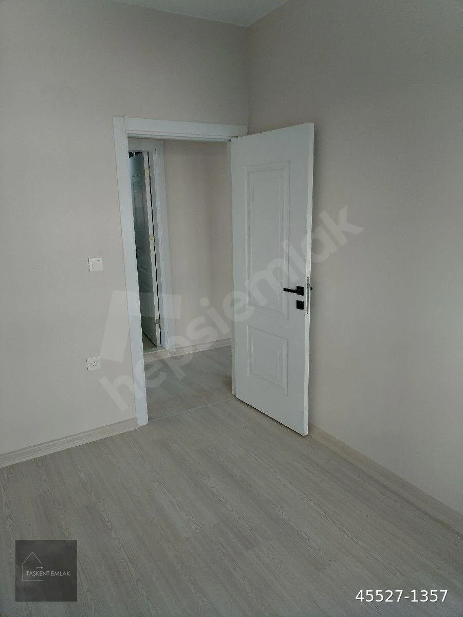 SIFIR KİRALIK DAİRE 3+1 OTOPARKLI BİNADA 3.KAT EBEVEYN BANYOLU MANAVKUYU TAŞKENT'TE küçük görsel 16