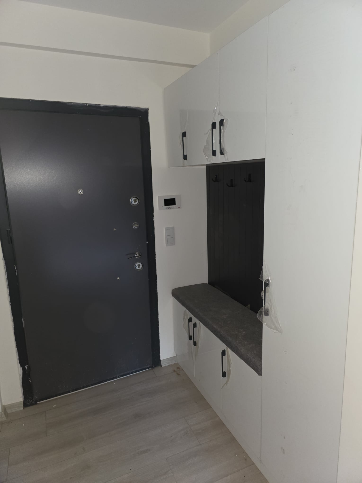 DOĞA VE KISMİ DENİZ MANZARALI SIFIR 3+1 YERDEN ISITMALI 2.KAT OTOPARKLI BİNA küçük görsel 14